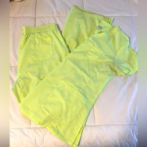 Grey’s Anatomy Scrubs 🤩